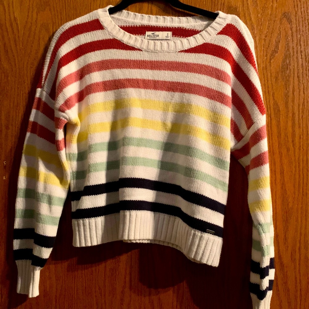 Hollister sweater